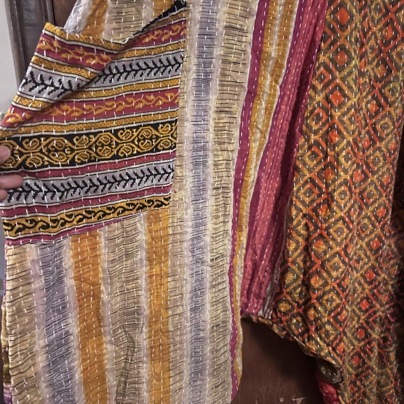 Kantha Bae - Picture 3 of 7